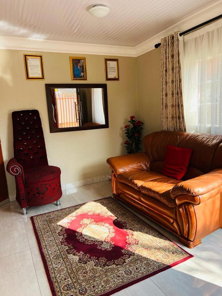 Ethen Guesthouse 폴로콰네 외부 사진